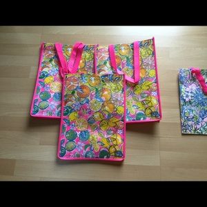 Lilly Pulitzer shopping totes!